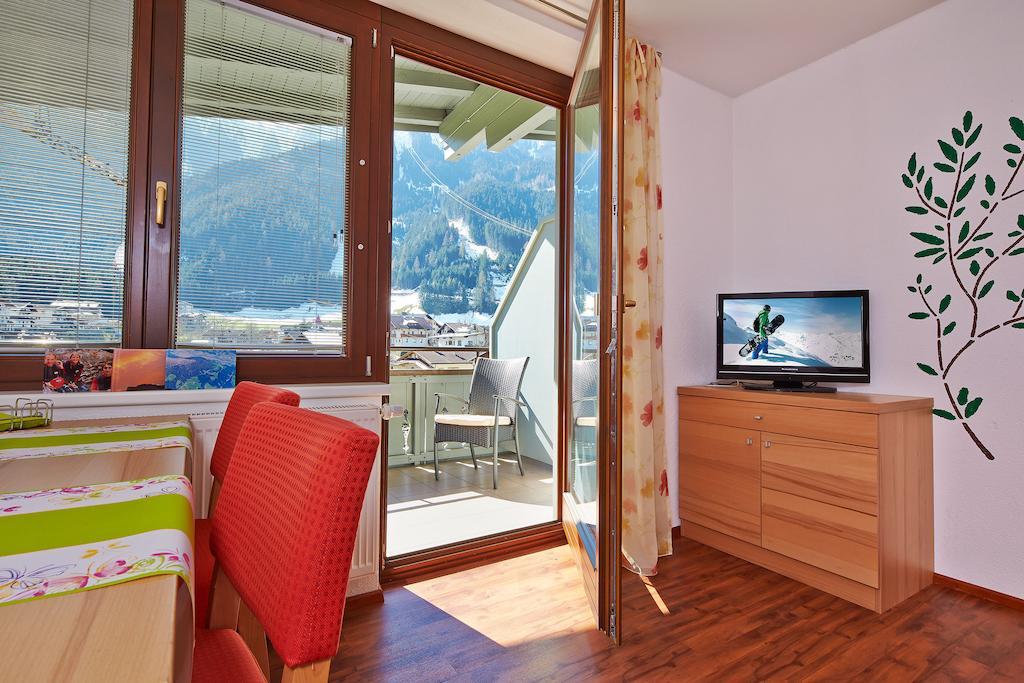 Skylounge Mayrhofen Chambre photo